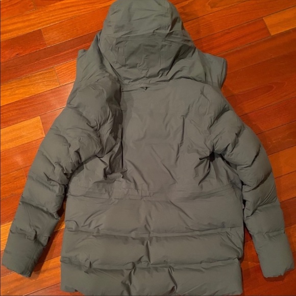 Lululemon sleet street jacket - Picture 4 of 6